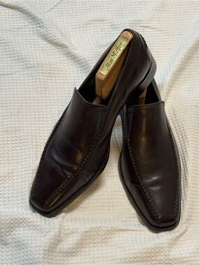 Donald j Pliner men’s brown loafers. 10.5